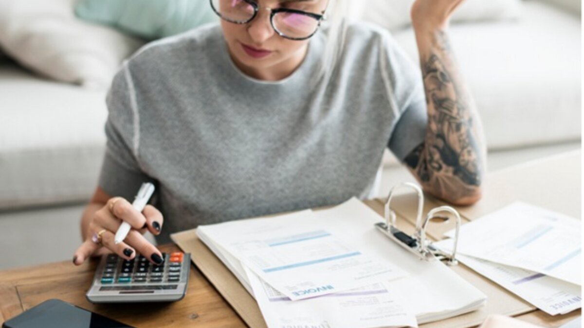 Il cedolino deve indicare il codice CNEL del contratto applicato al rapporto di lavoro